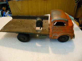 Vintage Structo Pressed Steel Truck W/winch On Back Bed