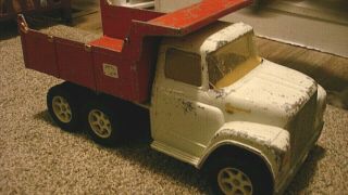 Vintage International Harvester Loadster 1600 Dump Truck Vintage Toy