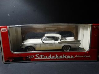 Anson 1957 Studebaker Golden Hawk White 1:18 Scale Diecast Model Car