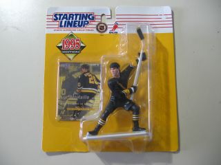 1995 Starting Lineup: Luc Robitaille Action Figure,  &