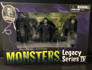 Universal Monsters Quasimodo Dr Jekyll Mr Hyde Mole Person Legacy Series Iv Box