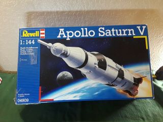 Revell Apollo Saturn V 80 - 4909 1144 Plastic Model Kit,  Pre - Owned,  Open Box