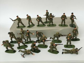 Airfix Multipose Ww2 British Infantry,  1/32,  Built & Finished For Display,  Good.