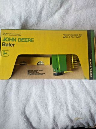 Vintage Ertl 1/16 John Deere Baler.  NIB 3
