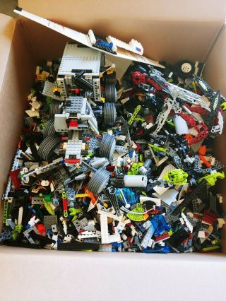 Lego Bulk Assorted All Colors And Sizes 15lbs Worth (i Do Not Know The Themes)