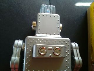 Smoking Spaceman Robot Tin Toy Battery Operated Silver Edition 6