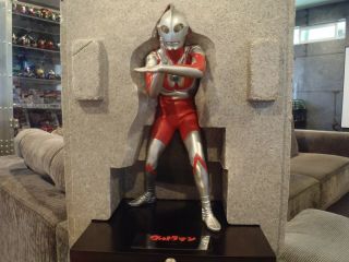 Ultraman Saiyuido 1:4 statue,  kikaider kamen rider 5