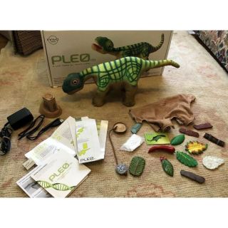 Pleo rb Robotic Animated Pet Dinosaur Toy Box M I N T 3