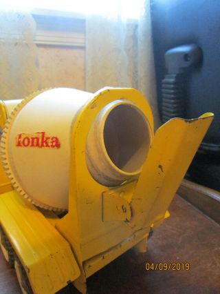 1970’S TONKA YELLOW & WHITE STEEL 14” CEMENT MIXER TRUCK WITH TILT BED 3