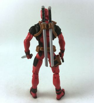 Red Classic Deadpool Marvel Universe 3.  75 
