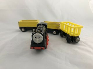 Fisher - Price Thomas & Friends Wooden Railway Hiro Engine (y4381) And Cars