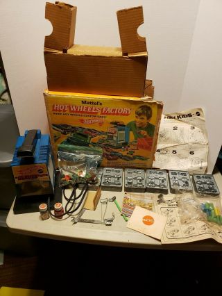 Vintage Mattel 1969 Hot Wheels Redline Factory Custom Car Making Set