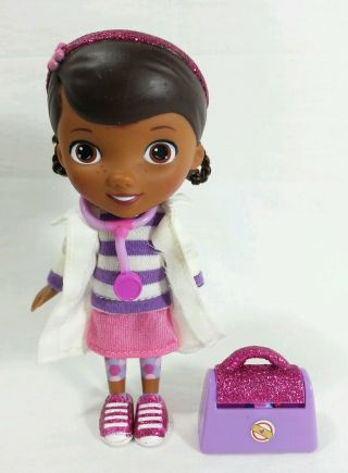 Disney Junior Doc Mcstuffins 5.  5 " Doll Action Figure W/ Stethoscope & Bag