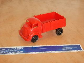 1950s MARX FREIGHT TRUCKING TERMINAL PLAY SET STAKE TRUCK,  RED 2