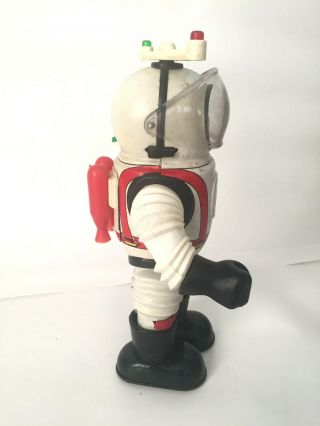 1968 Marx Colonel Hap Hazard Tin Robot battery Operated complete not 3
