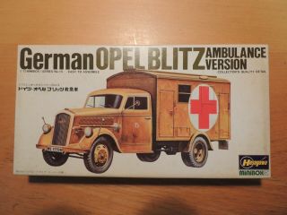 Hasegawa - Esci 1/72 German Opel Blitz Ambulance Version (mb - 115)