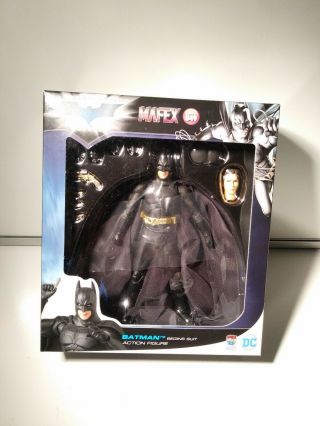 Mafex Dc Comics Batman Begins Suit 049 Action Figure Medicom Toy 6 Inch