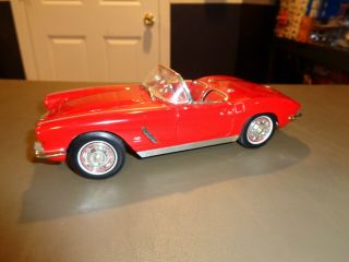 Ertl American Muscle 1962 62 Chevy Corvette 1:18 Die Cast Red Car Convertible