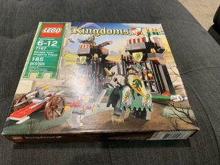 LEGO KINGDOM 7187 Escape From Dragon ' s Prison 100 COMPLETE W/ Box & Instruction 5