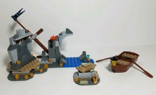 Lego Pirates of the Caribbean Set 4181 Isla De la Muerta,  Complete w Box,  Figs 2