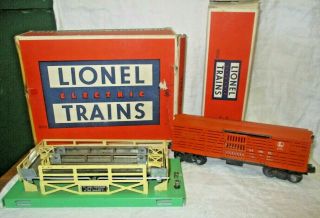 Lionel 3656 Operating Cattle Car With Platform W Boxes Postwar Railway