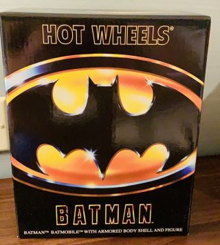 Sdcc 2019 Mattel Hot Wheels Armored 1989 Batmobile Vehicle With Batman In Hand