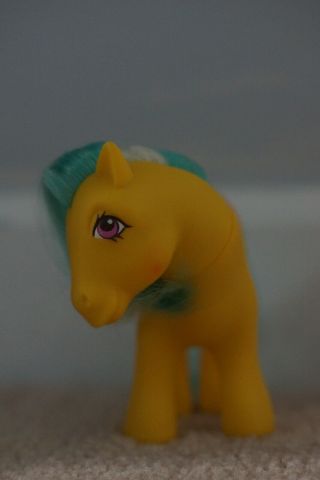 My Little Pony Generation 1 Year 7 Color Changing Sunshine Pony Sand Digger 2