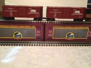 O Scale Chicago And North Western 40 Ft Single Door Box Car Set