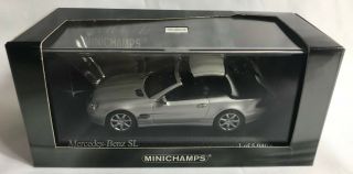 Minichamps 1/43 2001 Mercedes - Benz SL Silver With Operating Roof 400032030 3