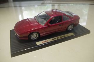 1/18 Scale Red Maisto Bmw 850i Special Edition 1990 Diecast Car