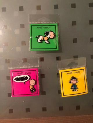 Sdcc Super7 7 X Peanuts Snoopy Lucy Charlie Brown Set Of 3 Pins Comic Con