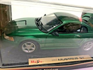 1:18 Scale Maisto Special Edition 1999 Ford Mustang Gt Green Diecast Car