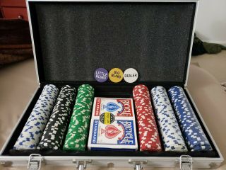 Poker Chip Set 300 Chips 2 Decks Of Bicycle Cards Silver Aluminum Case