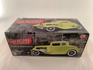 Acme 1:18 1932 Ford Five Window - Grand National Deuce Series 1 (a1805006)