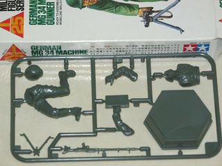 Military Figure Series German MG 34 Machine Gunner 1/25 scale Tamiya Opened Box 3