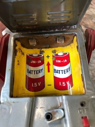 Battery Operated Tin CRAGSTAN Mr.  ROBOT 1960 ' s JAPAN YONEZAWA 9
