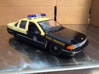 Florida Highway Patrol State Trooper 1/24 Chevy Caprice Loose Paint