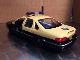 FLORIDA HIGHWAY PATROL STATE TROOPER 1/24 Chevy Caprice loose paint 3
