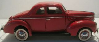 Danbury 1940 Ford Deluxe Coupe 1:24 Scale Die Cast Model Car Red Vgc