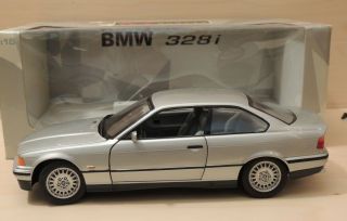 Like Ut Models 1:18 Die Cast 1993 Bmw 3 - Series E36 Coupe Silver