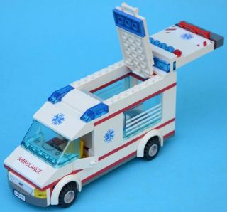 LEGO 4431 - Ambulance - City / Hospital - 2012 - complete 5
