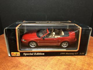 Maisto 1/18 1999 Ford Mustang Gt Convertible Red Em3162