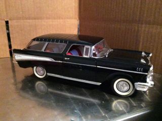 1/18 Chevrolet Bel Air Nomad Diecast 1957 Chevy Road Signature Black Loose