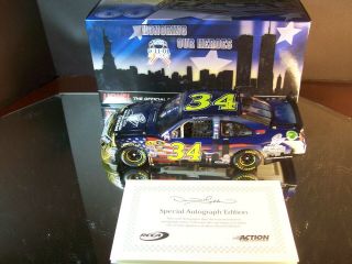 David Gilliland 34 Honoring Our Heroes Stephen Siller Autographed 2011 Ford 500