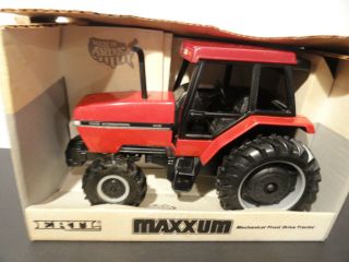 Ertl Case International Maxxum 5130 Tractor 1/16 Scale
