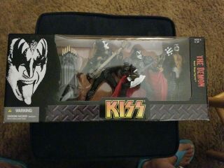 Kiss - The Demon Stage Figures (alive/love Gun/ Creatures Of The Night)