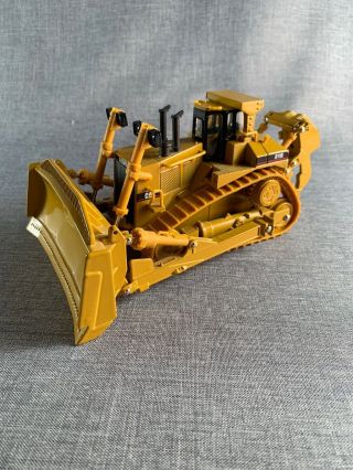 Norscot Diecast Caterpillar Cat D11r Track Type Tractor 1:50 Scale