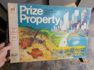 Milton Bradley Prize Property Land Development Game (1974) Complete