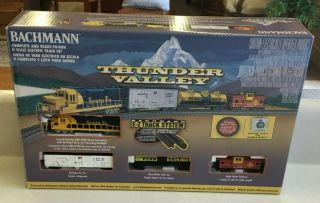 Bachmann 24013 N Scale Thunder Valley Electric Train Set E - Z Track System