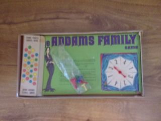 1974 MILTON BRADLEY THE ADDAMS FAMILY BOARD GAME - 2